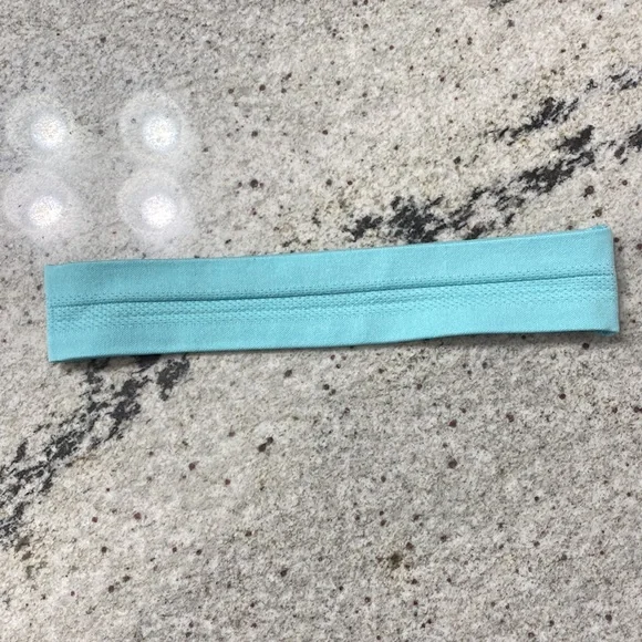 FINAL PRICE Lululemon blue headband - Picture 2 of 4